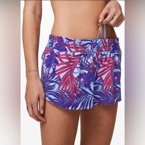 Lululemon Will The Wave Surf Short 2.5” Mini Twisted Tropics Hydrangea Multi sz6